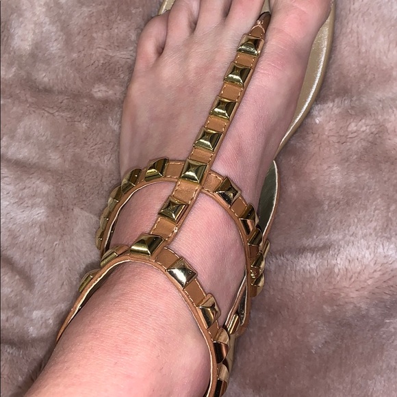 BCBGenerations studded thing sandals-NWT-SIZE 7.5 - Picture 2 of 5